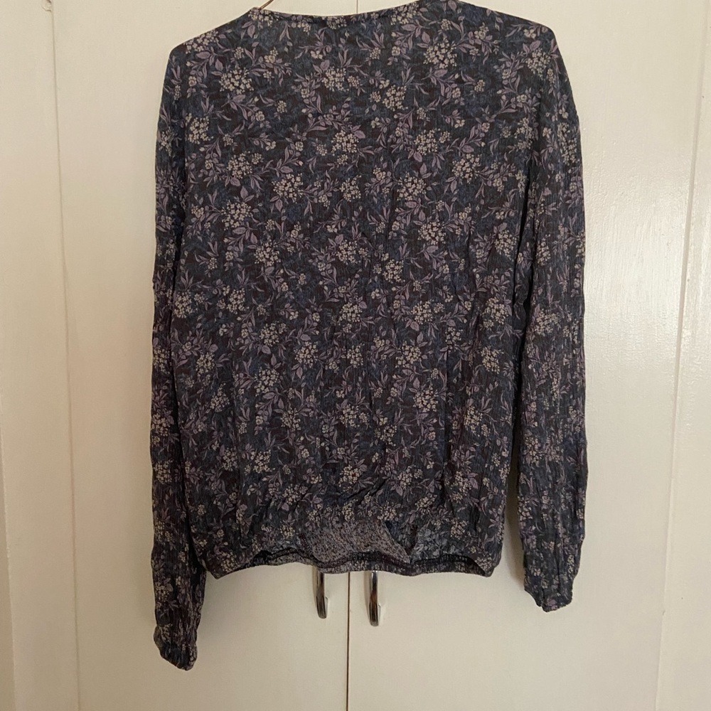 Shirt - Picture 2 of 4